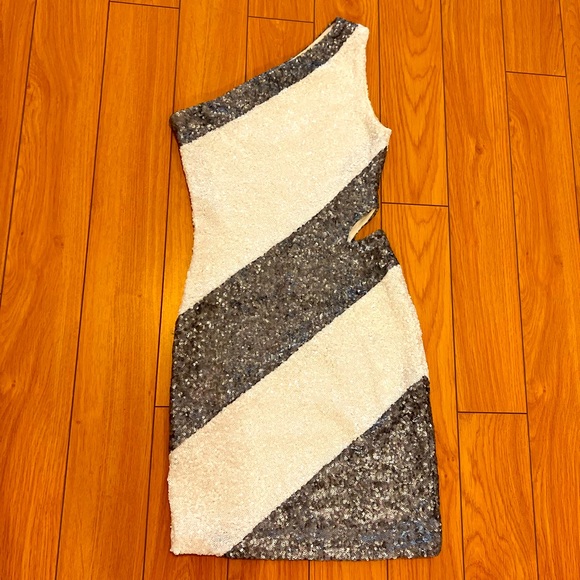 Bebe Sequin dress - Picture 1 of 7